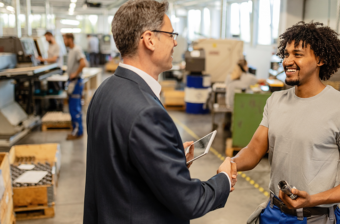 Apprentissage : maintien de l’aide exceptionnelle à l’embauche d’alternants en 2024